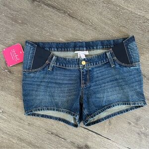 NWT Ingrid & Isobel Size 6/28 Maternity Jean Shorts